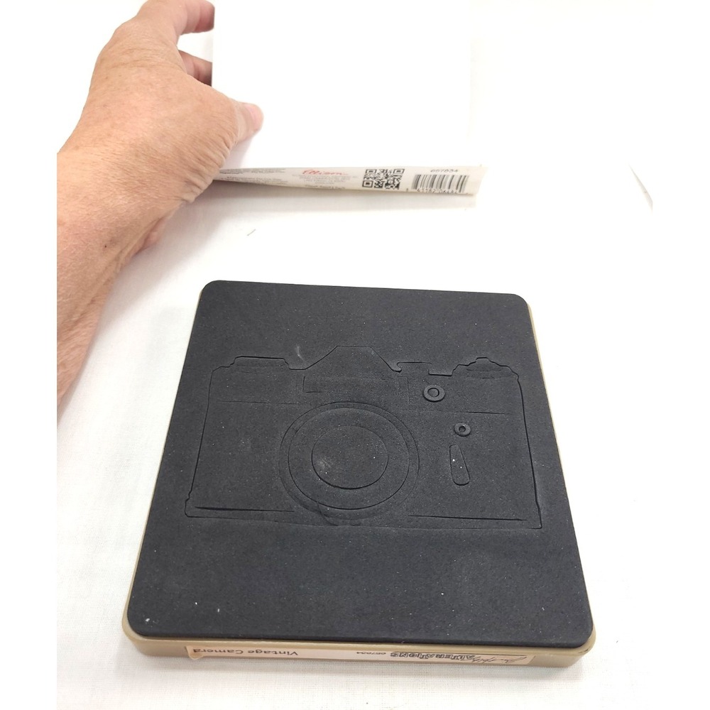 Sizzix Bigz Die Tim Holtz Alterations Vintage Camera 657834 - Picture 6 of 9